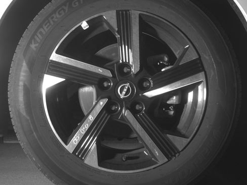 Used 2025 Nissan Sentra SV image 13