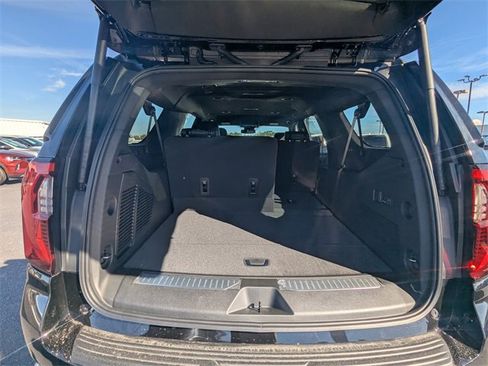 New 2026 GMC Yukon XL Denali image 13