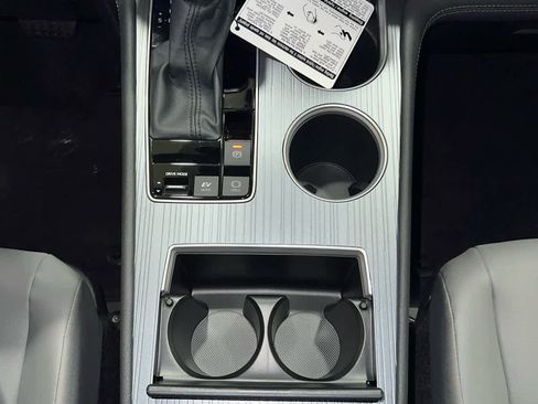 New 2026 Toyota Sienna XLE FWD image 26