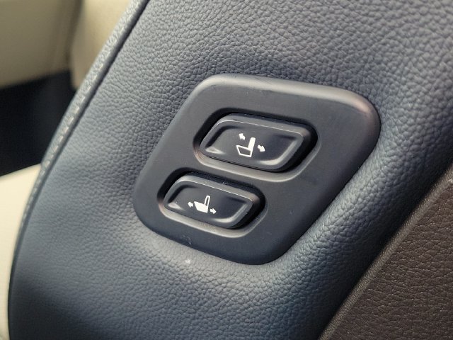 Used 2025 Kia Carnival SX Prestige FWD image 13