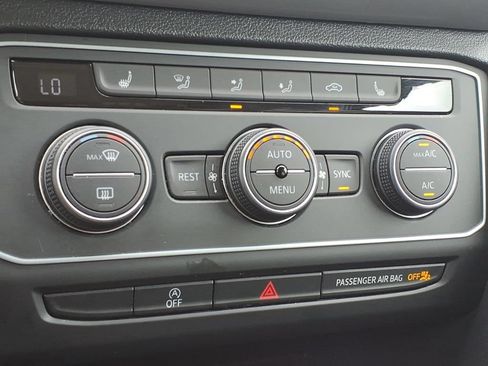 Used 2019 Volkswagen Atlas SE AWD/4WD image 5