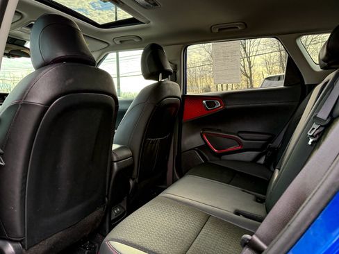 Certified 2024 Kia Soul GT-Line w/ GT-Line Technology Package image 36
