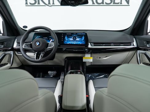 New 2026 BMW X1 xDrive28i w/ Technology Package AWD/4WD image 15