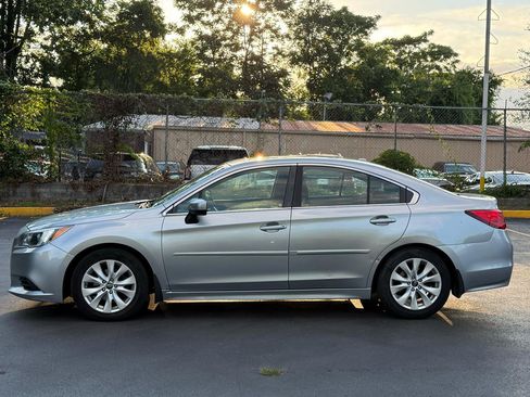 Used 2015 Subaru Legacy 2.5i Premium w/ Moonroof Package AWD/4WD image 7