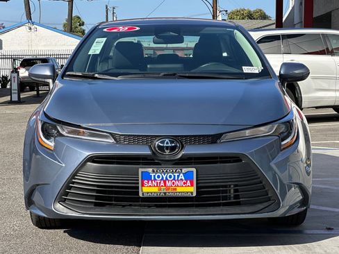 Used 2026 Toyota Corolla LE w/ LE Premium Package FWD image 9