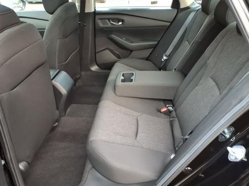 Certified 2024 Honda Accord EX image 9