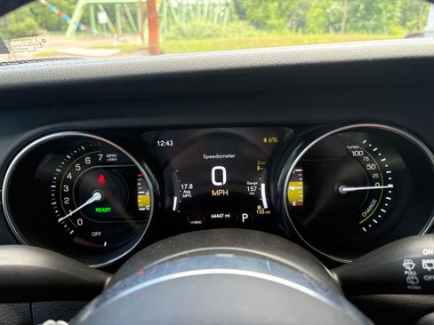 Used 2021 Jeep Wrangler Unlimited Sahara w/ Cold Weather Group AWD/4WD image 20