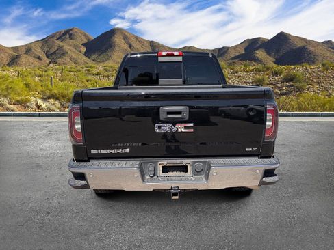 Used 2018 GMC Sierra 1500 SLT AWD/4WD image 4