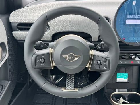 New 2026 MINI Cooper 4-Door Hardtop FWD image 20