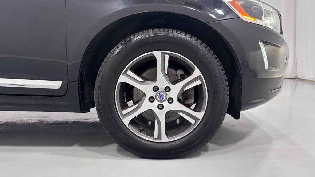 Used 2015 Volvo XC60 T6 Platinum AWD/4WD image 33
