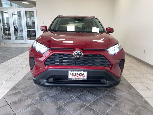 Used 2023 Toyota RAV4 XLE image 4