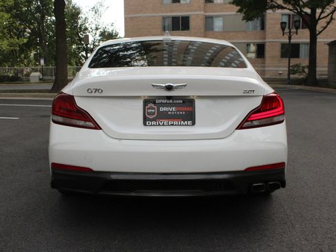Used 2021 Genesis G70 2.0T Sport RWD image 8