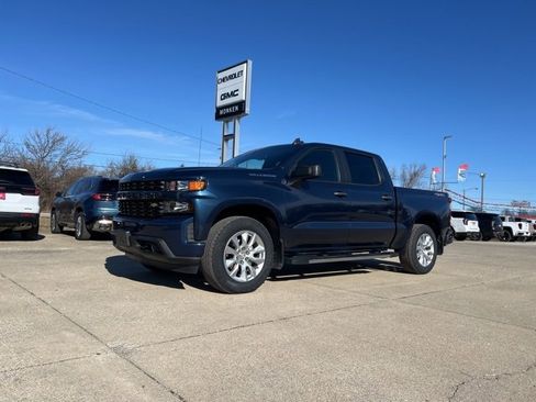 Used 2020 Chevrolet Silverado 1500 Custom w/ Custom Value Package image 7