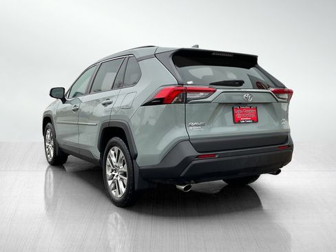 Used 2021 Toyota RAV4 XLE Premium AWD/4WD image 3