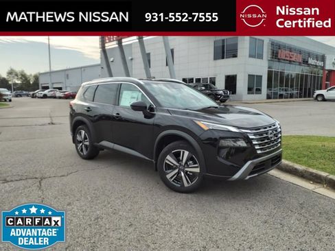 Certified 2025 Nissan Rogue SL FWD image 1