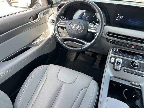 Used 2025 Hyundai Palisade SEL FWD image 18
