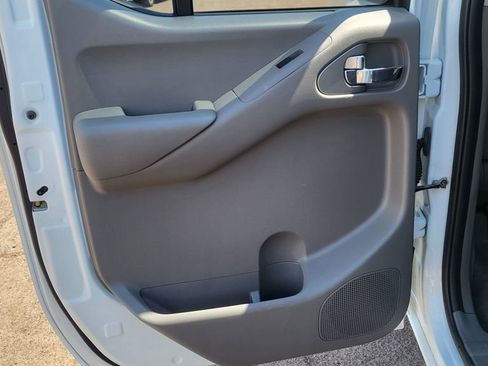 Used 2019 Nissan Frontier SV RWD image 22