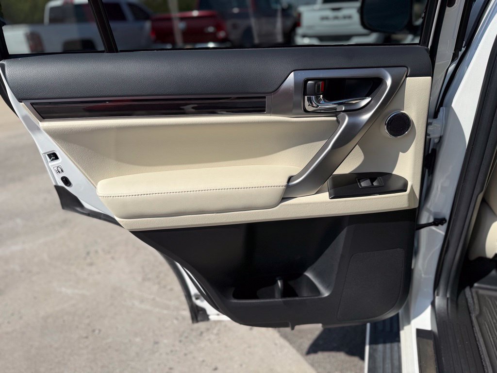 Used 2023 Lexus GX 460 Premium AWD/4WD image 15