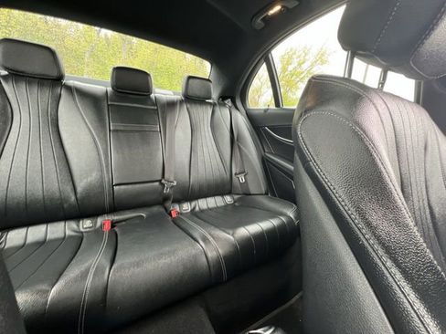 Used 2019 Mercedes-Benz E 300 4MATIC image 15