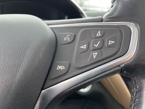 Used 2022 Chevrolet Equinox Premier image 22