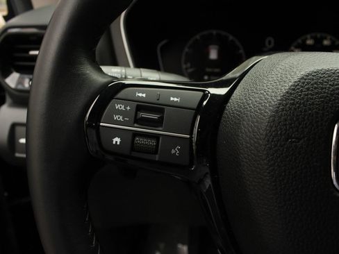 Used 2025 Honda Pilot EX-L image 30