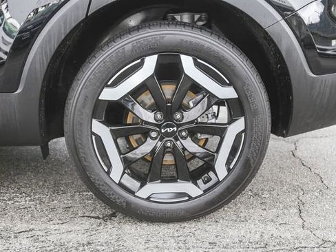 Used 2024 Kia Telluride S w/ S Sunroof Package image 12