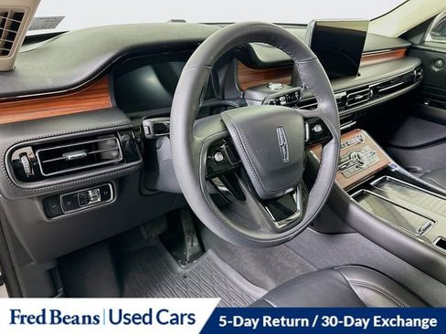 Used 2024 Lincoln Aviator Reserve w/ Equipment Group 201A AWD/4WD image 13