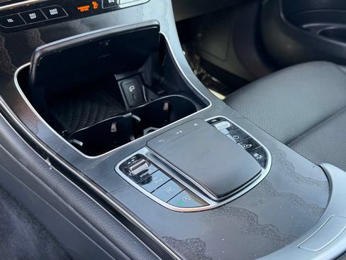 Used 2023 Mercedes-Benz GLC 300 4MATIC Coupe image 26