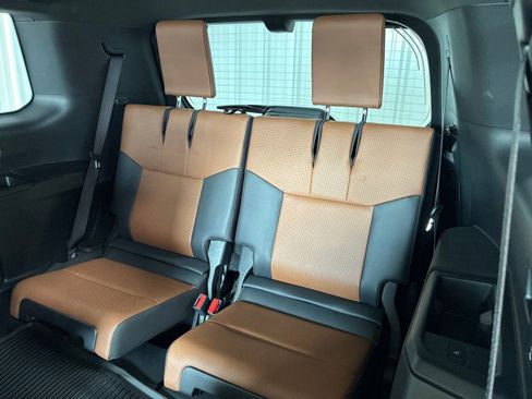 Used 2026 Lexus GX 550 image 16