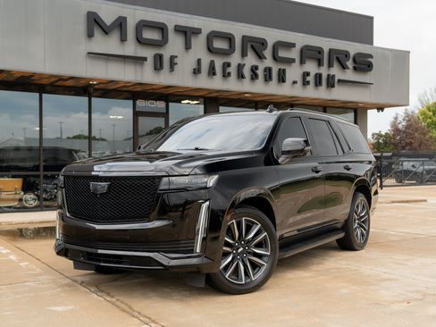 Used 2021 Cadillac Escalade Sport w/ Driver Assist Tech Package AWD/4WD image 1