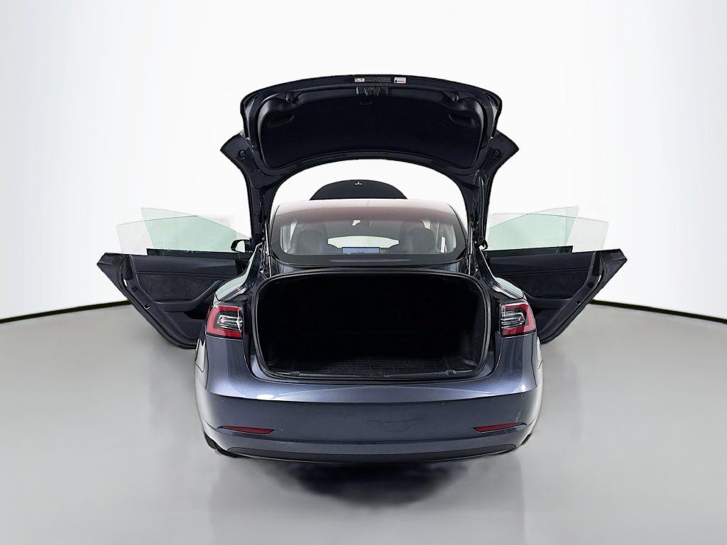 Used 2018 Tesla Model 3 Mid Range RWD image 29