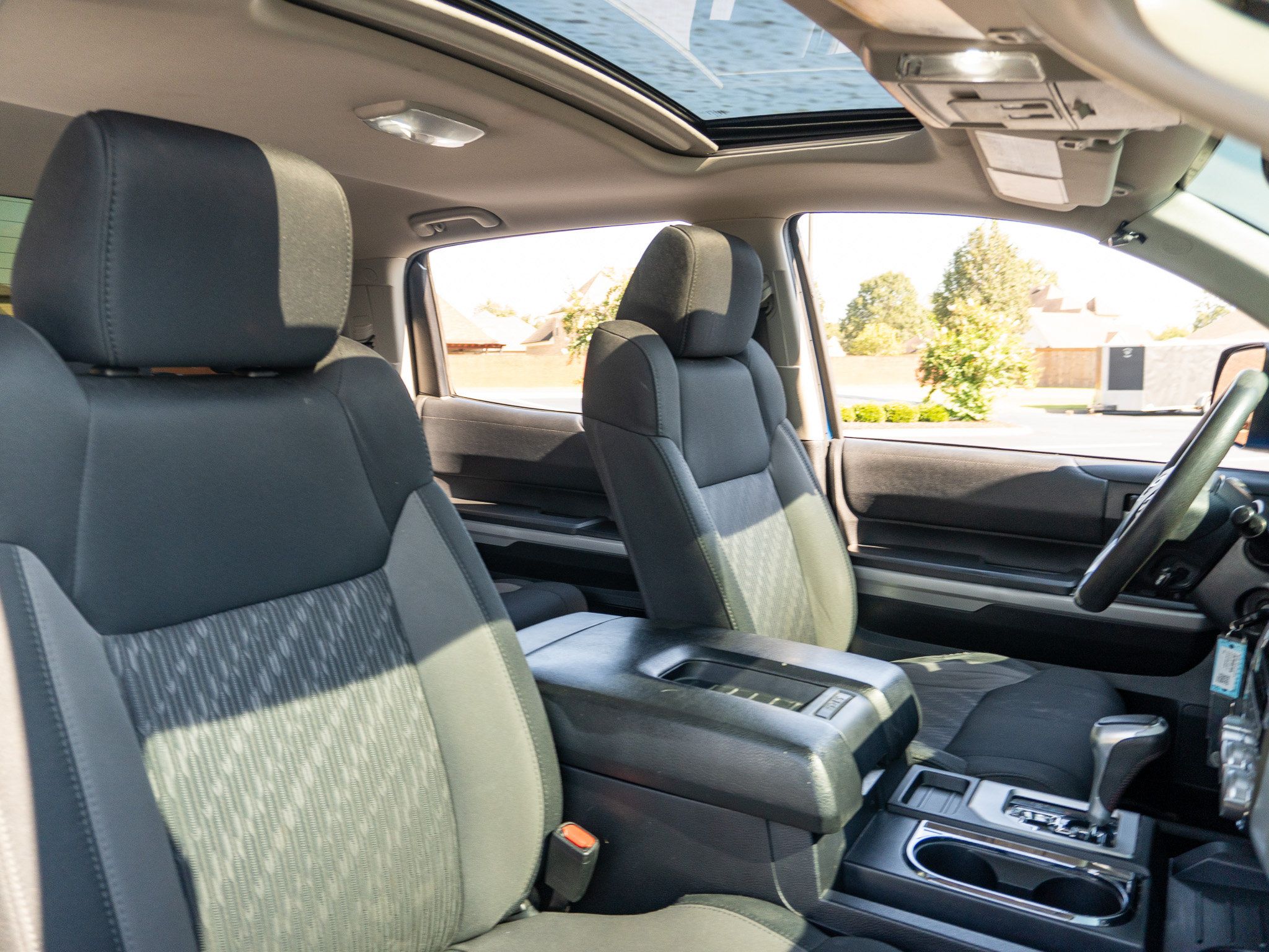 Used 2018 Toyota Tundra SR5 AWD/4WD image 18