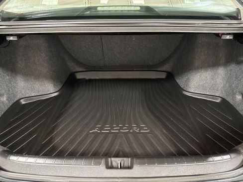 Used 2020 Honda Accord EX image 24