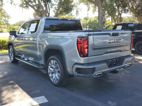 Certified 2024 GMC Sierra 1500 SLT w/ SLT Premium Package AWD/4WD image 3