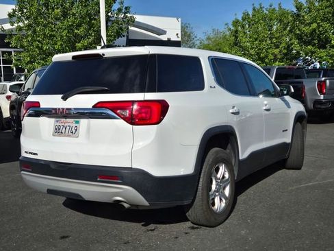 Used 2018 GMC Acadia SLE w/ LPO, Floor Liner Package image 4