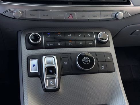 Used 2021 Hyundai Palisade SE FWD image 19