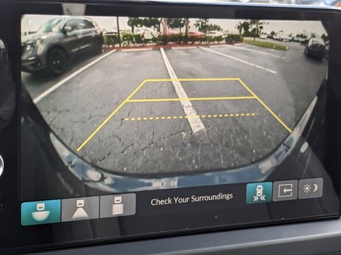 New 2025 Honda Pilot EX-L image 14