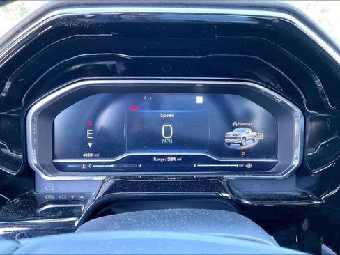 Used 2023 Chevrolet Silverado 1500 RST AWD/4WD image 10