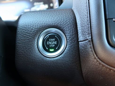 Used 2022 GMC Yukon Denali image 28