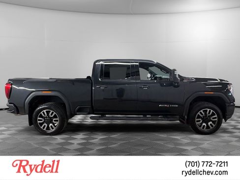 Used 2020 GMC Sierra 2500 AT4 w/ AT4 Premium Package AWD/4WD image 6