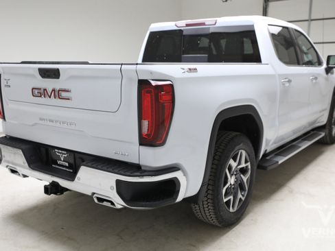 New 2026 GMC Sierra 1500 SLT w/ SLT Premium Package AWD/4WD image 5