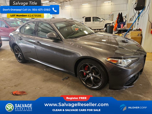 Used 2017 Alfa Romeo Giulia Ti w/ TI 19" Sport Package AWD/4WD image 5