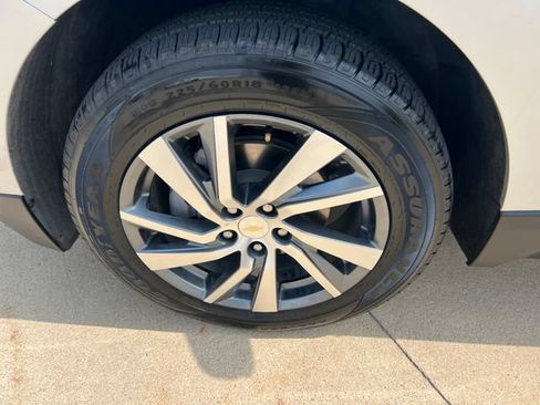 Certified 2022 Chevrolet Equinox Premier AWD/4WD image 9