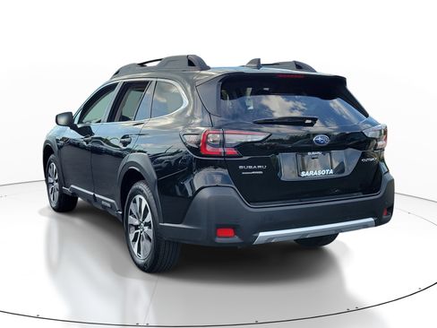 Certified 2025 Subaru Outback Limited AWD/4WD image 4