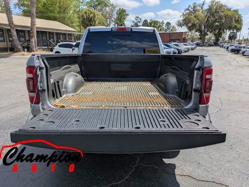 Used 2019 RAM 1500 Laramie RWD image 15