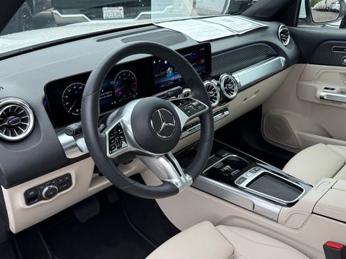 Used 2026 Mercedes-Benz GLB 250 image 20