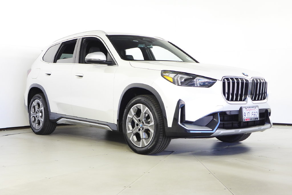 Used 2023 BMW X1 xDrive28i w/ Convenience Package AWD/4WD image 4