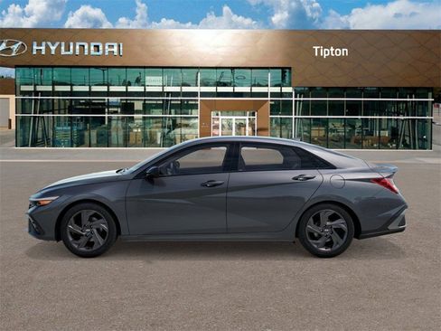 New 2026 Hyundai Elantra Sport image 3