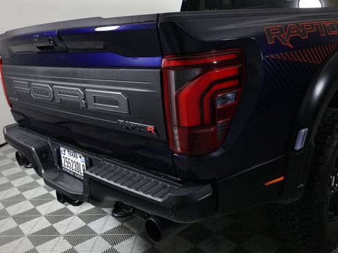 Used 2025 Ford F150 Raptor AWD/4WD image 46