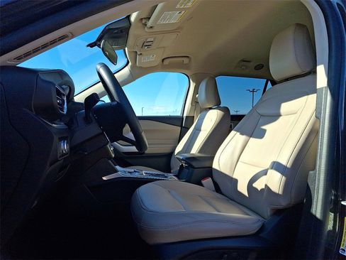 Used 2022 Ford Explorer XLT w/ Equipment Group 202A image 13